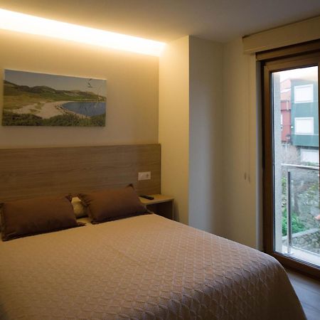 Apartamentos Turisticos Haz Amigo Muxía Værelse billede