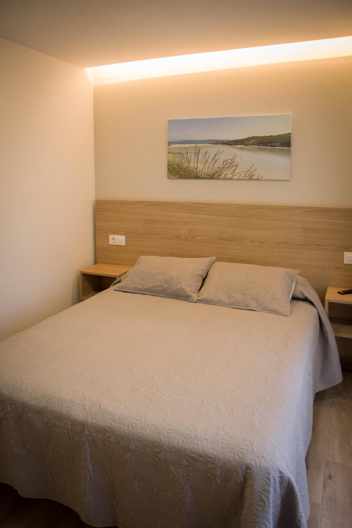 Apartamentos Turisticos Haz Amigo Muxía Værelse billede